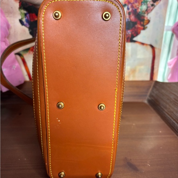 Dooney & Bourke Black and Tan Leather Shoulder Bag - Picture 10 of 13